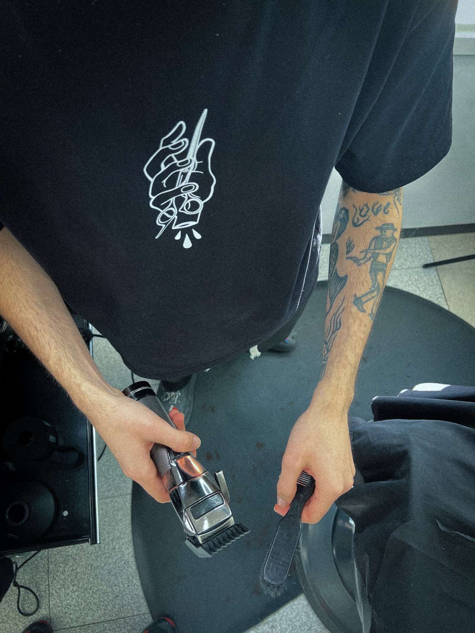 El Pisito Barbershop
